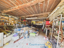 Ensemble immobilier de caractère : maison en pierre + grange