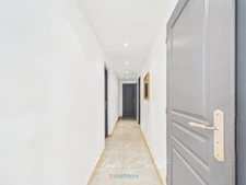 Maison de charme de plain-pied avec piscine et dépendances – MONTAILLEUR (73)