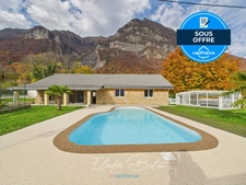 Maison de charme de plain-pied avec piscine chauffée et dépendances – MONTAILLEUR (73)