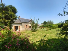 GUIPRY-MESSAC - Maison 7 p, 5 chambres, dépendances, jardin, pré sur terrain de plus de 1 hectare !