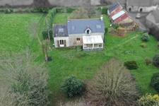 GUIPRY-MESSAC - Maison 7 p, 5 chambres, dépendances, jardin, pré sur terrain de plus de 1 hectare !