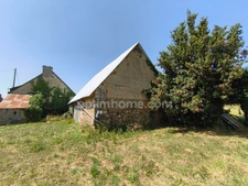 LIEURON 35550 - Maison à rénover avec four à pain, dépendance, terrain de 8000 m².