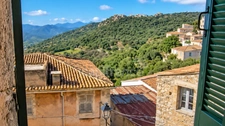 Character property in the heart of the Balagne region – Panoramic views, terraces and great potential