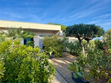 ALGAJOLA – T2 esprit maison, jardin et terrasses à 300 m de la plage