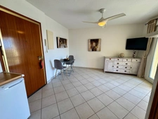 For sale: 2-room apartment with terrace and sea view in L'ILE ROUSSE (20)