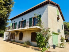 Propriété à rénover 8 pièces vue mer panoramique, 3 appartements et fort potentiel.  (20)