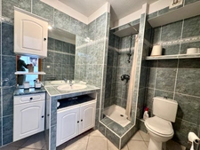 For sale: 2-room apartment with terrace and sea view in L'ILE ROUSSE (20)