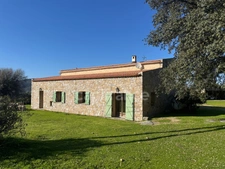 EXCLUSIVITE : Proche de L'ILE ROUSSE, Plaine du Reginu, propriété en pierre T5 161 m² sur 1.96 ha de terrain   