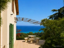 Propriété à rénover 8 pièces vue mer panoramique, 3 appartements et fort potentiel.  (20)