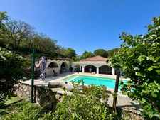 House for sale with 5 rooms, swimming pool and mountain views