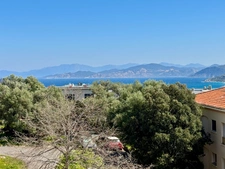 L’Île-Rousse – Superbe T3 avec vue mer, terrasse et parking à 10 minutes des plages (20)