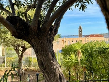 ALGAJOLA – T2 esprit maison, jardin et terrasses à 300 m de la plage