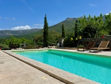House for sale with 5 rooms, swimming pool and mountain views