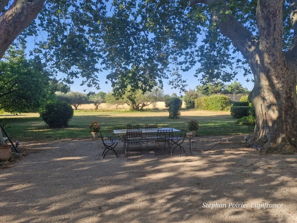 VELAUX – DOMAINE D'EXCEPTION DE 3,45 HECTARES AUX PORTES D'AIX-EN-PROVENCE