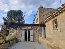 Rare - Propriété en pierre de rognes avec piscine sur 6 000 m² – Fort potentiel à Éguilles 13510