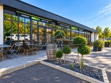 LES HALLES – LOCAL COMMERCIAL 28 M² – 230 € HT HC/M²/AN LA 1ÈRE ANNÉE – FORTE VISIBILITÉ