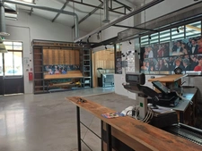 Local commercial à louer EGUILLES (13510)