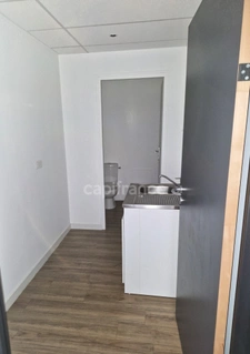 PLATEAU DE BUREAUX 167 M² À LOUER – AIX-EN-PROVENCE Proximité centre-ville – Immeuble tertiaire et médical – Espace lumineux et modulable
