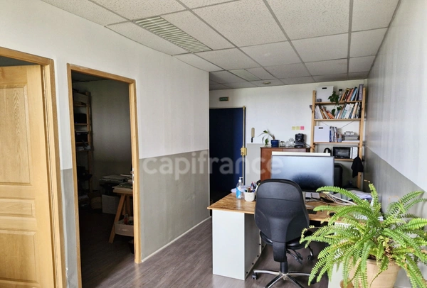 Local/bureau à louer AIX EN PROVENCE (13)