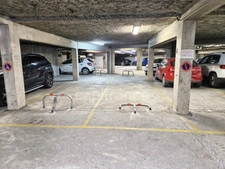 PLATEAU DE BUREAUX 167 M² À LOUER – AIX-EN-PROVENCE Proximité centre-ville – Immeuble tertiaire et médical – Espace lumineux et modulable