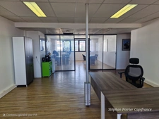 Bureau lumineux 85 m² – Proche centre-ville Aix-en-Provence – Parking possible