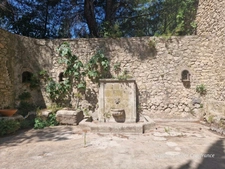 VELAUX – EXCEPTIONAL 3.45 HECTARE ESTATE NEAR AIX-EN-PROVENCE