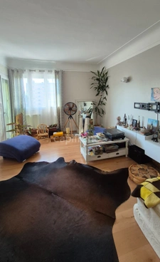 À VENDRE - TARBES - BEL APPARTEMENT - 4 PIÈCES 106 m2 - CALME - LUMINEUX - 2 BALCONS - VUE PYRÉNÉES - GARAGE & CAVE