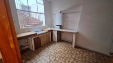 Affaire à saisir: Immeuble avec Local commercial  MONTREJEAU (31) surface totale 363 m2 RDC + 2 étages et 1 studio