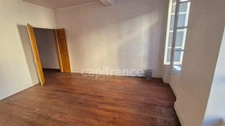 Affaire à saisir: Immeuble avec Local commercial  MONTREJEAU (31) surface totale 363 m2 RDC + 2 étages et 1 studio