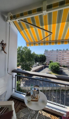 À VENDRE - TARBES - BEL APPARTEMENT - 4 PIÈCES 106 m2 - CALME - LUMINEUX - 2 BALCONS - VUE PYRÉNÉES - GARAGE & CAVE