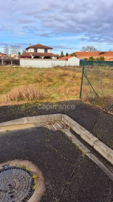 Superbe terrain constructible de 850 m² – Emplacement privilégié proche de Tarbes Sud