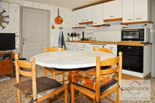 Maison à rénover – Gros potentiel - avec grand terrain (1207 m²) + garage – Saint-Marcel / Chalon