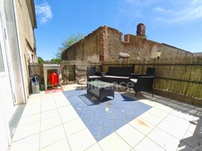 House for sale, 6 rooms, 215 m² of living space in AIRE SUR L'ADOUR (40)