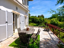 GEAUNE - A family home combining charm, light and the art of living