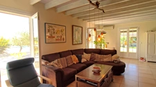 🏡 MAISON FAMILIALE AVEC PISCINE, BODEGA ET ART DE VIVRE À RENUNG (40)