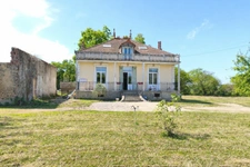 House for sale, 6 rooms, 215 m² of living space in AIRE SUR L'ADOUR (40)