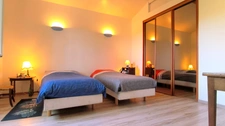 Spacieuse maison de campagne de 244 m² avec piscine