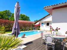 GEAUNE - A family home combining charm, light and the art of living