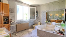 GEAUNE - A family home combining charm, light and the art of living