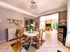 GEAUNE - Une maison de famille entre charme, lumière et art de vivre