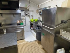 À VENDRE – FONDS DE COMMERCE RESTAURANT – HYPER CENTRE DE VANNES (56)