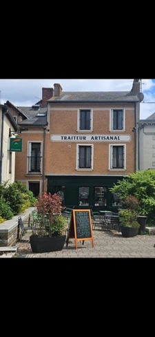 🏛️ À vendre : Murs commerciaux  📍 Hyper-centre de Bain-de-Bretagne (35)