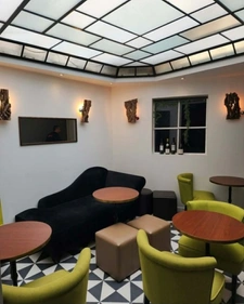 CESSION DE DROIT AU BAIL – BAR LOUNGE – PETITE RESTAURATION – EMPLACEMENT N°1 – CENTRE NANTES