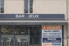 BAR – PETITE RESTAURATION – LICENCE IV – VENTE MURS LIBRES – CENTRE-VILLE REDON 35
