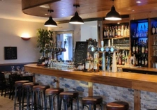 Fonds de commerce à vendre – Restaurant ouvrier / Bar avec Licence IV – Secteur HERBIGNAC (44)