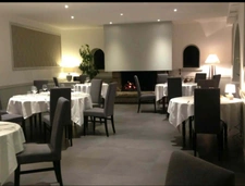 FONDS DE COMMERCE – RESTAURANT TRADITIONNEL À 5 MINUTES DE QUESTEMBERT – CAUSE RETRAITE – APPARTEMENT 4 CHAMBRES
