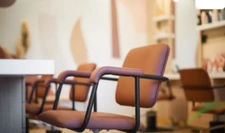💇‍♀️ Salon de coiffure à vendre – Fort potentiel et rentabilité prouvée ! 💼 Proche de NANTES (44)