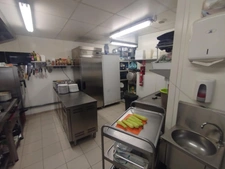  À vendre – Fonds de commerce restaurant traditionnel – Emplacement n°1 avec grand parking
