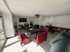 Fonds de commerce - Bar – Restaurant – PMU avec Licence IV au cœur d'une ville dynamique – Fort potentiel de développement - Proche de VANNES (56)