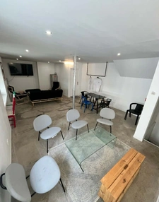  À VENDRE – FONDS DE COMMERCE RESTAURATION STREET FOOD – EMPLACEMENT N°1 – NANTES CENTRE